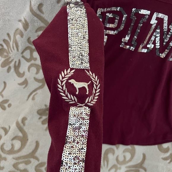 ‼️‼️Last price drop‼️‼️preloved Maroon Red Long sleeve Sequin VS pink top - Picture 10 of 14